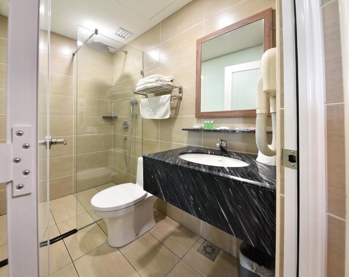 Yangtze Hotel 长江酒店 Johor Bahru Buitenkant foto